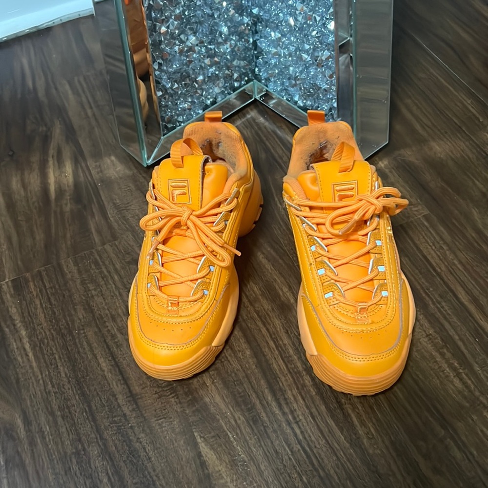 AUTHENTIC FILA DISRUPTOR 2 SNEAKER